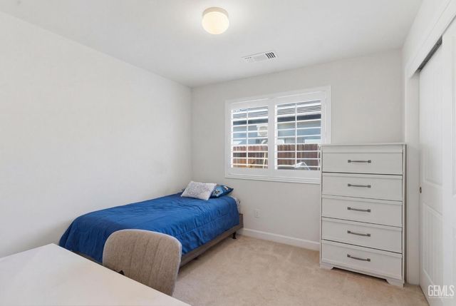 6807 Clear Water Creek Way, Bakersfield, CA 93311