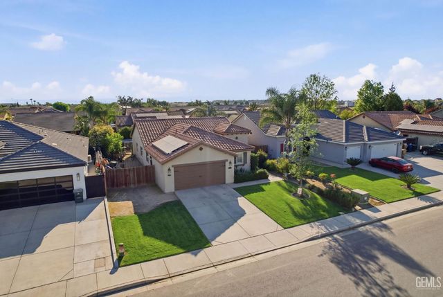 6807 Clear Water Creek Way, Bakersfield, CA 93311