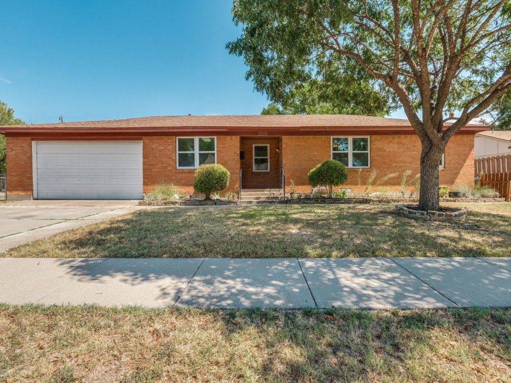 5020 Susan Lee Lane, North Richland Hills, TX 76180 — photo 2