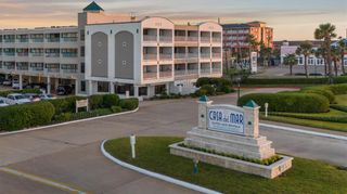 6102 Seawall Boulevard 221, Galveston, TX 77551
