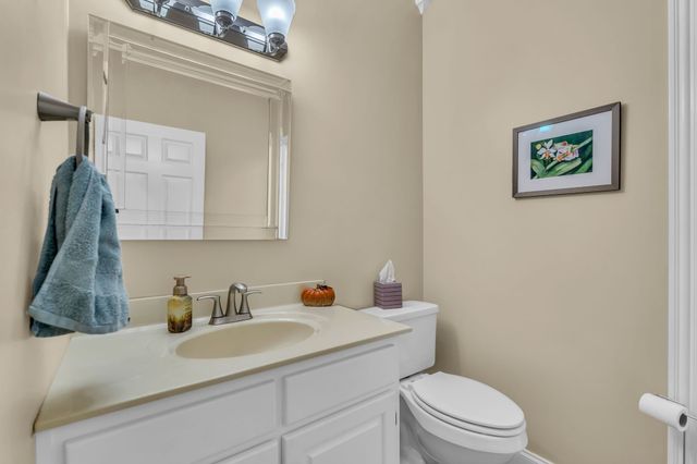 300 Willow Brook Dr, Manchester, TN 37355