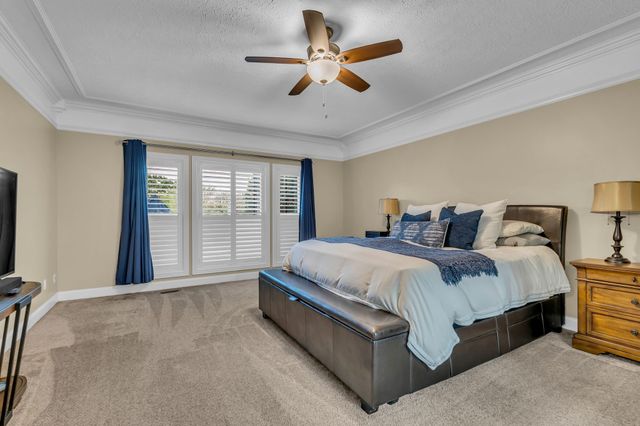 300 Willow Brook Dr, Manchester, TN 37355