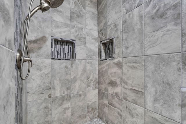 300 Willow Brook Dr, Manchester, TN 37355