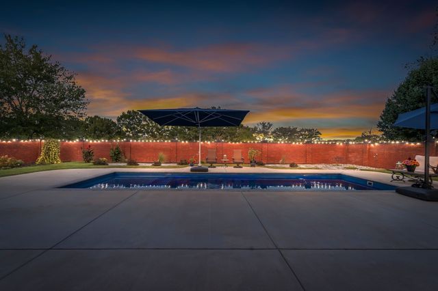 300 Willow Brook Dr, Manchester, TN 37355