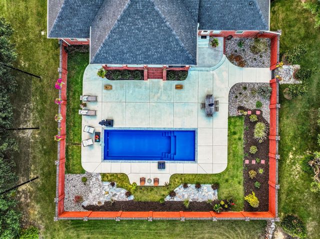 300 Willow Brook Dr, Manchester, TN 37355