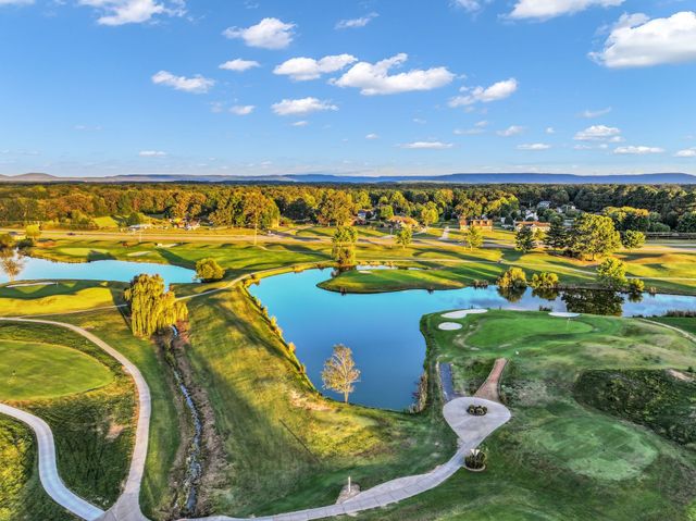 300 Willow Brook Dr, Manchester, TN 37355