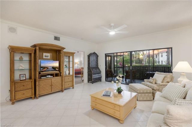 583 Serendipity DR 583, Naples, FL 34108
