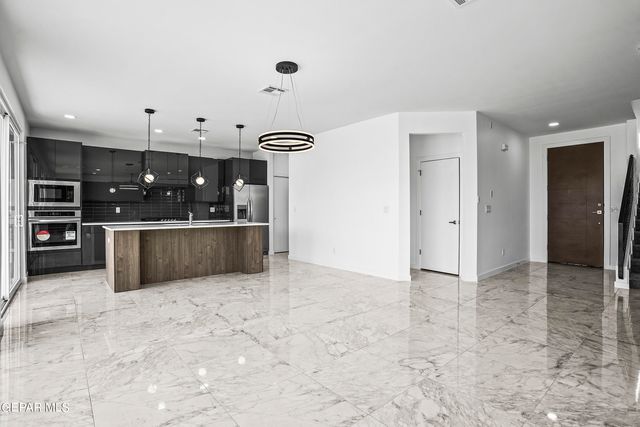 12520 AMESBURY Avenue, El Paso, TX 79928