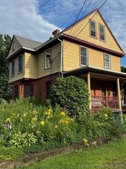 240 Walnut Street, Windham, CT 06226