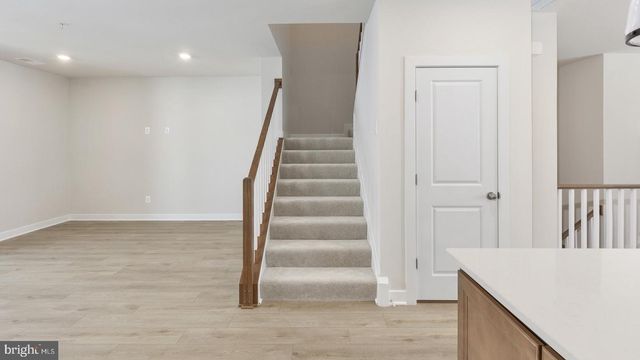 20821 CLOONGEE TER, Dulles, VA 20166