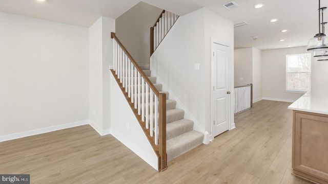 20821 CLOONGEE TER, Dulles, VA 20166