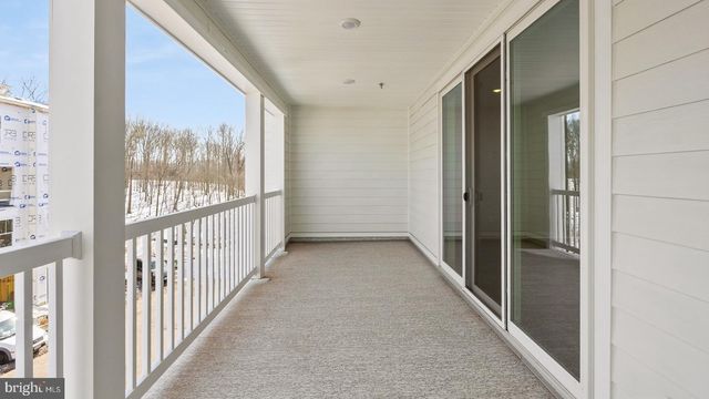 20821 CLOONGEE TER, Dulles, VA 20166