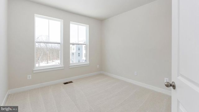 20821 CLOONGEE TER, Dulles, VA 20166