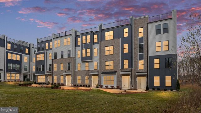 20821 CLOONGEE TER, Dulles, VA 20166