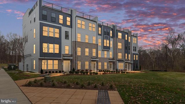 20821 CLOONGEE TER, Dulles, VA 20166