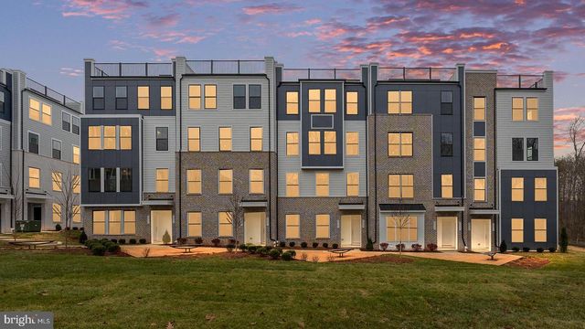 20821 CLOONGEE TER, Dulles, VA 20166