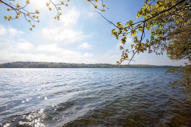 209 Herring Pond Rd, Plymouth, MA 02360