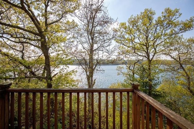 209 Herring Pond Rd, Plymouth, MA 02360