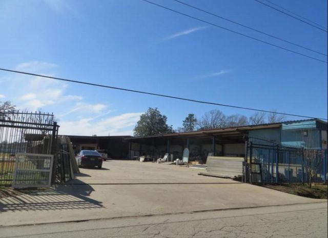397 County Road 379, Cleveland, TX 77328