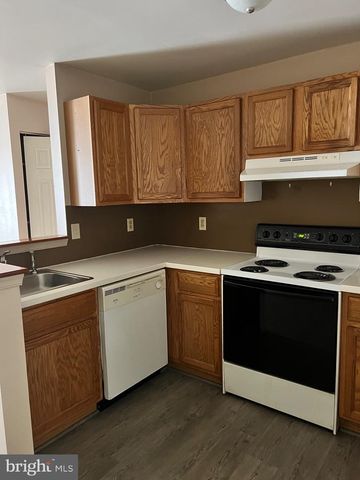 1334-C WYOMISSING, Reading, PA 19609