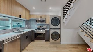 16010 Cantlay Street 1, Van Nuys (los Angeles), CA 91406