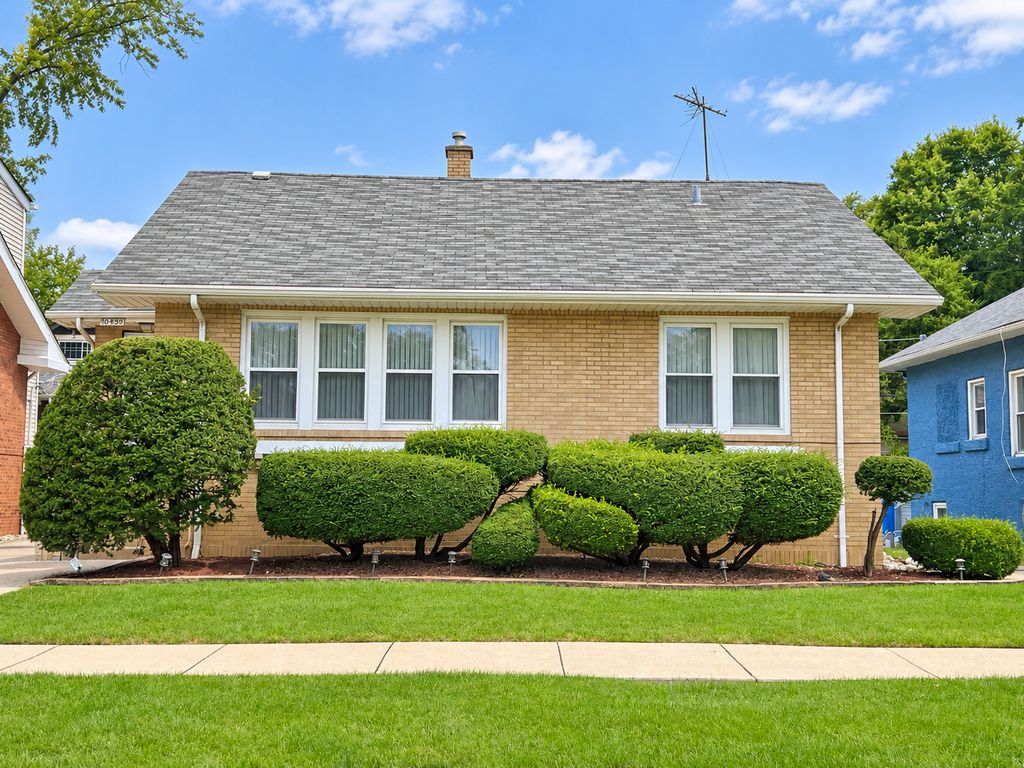 10958 S Esmond Street, Chicago, IL 60643 — exterior
