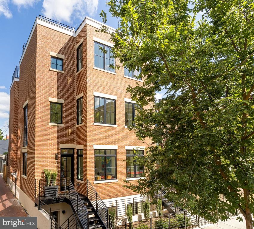 1205 10TH ST NW #A, Washington, DC 20001