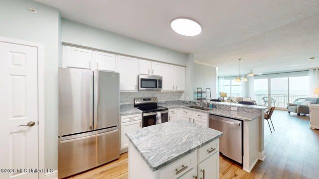 2230 Beach Drive, 702, Gulfport, MS 39507