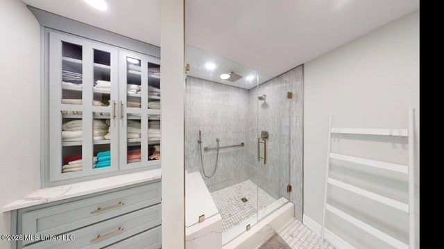2230 Beach Drive, 702, Gulfport, MS 39507