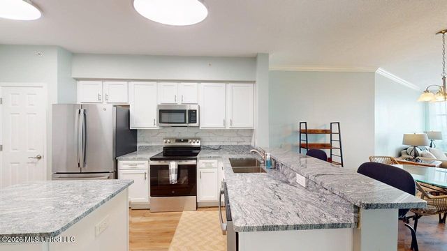 2230 Beach Drive, 702, Gulfport, MS 39507