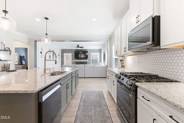 3440 Castlerock Drive, Burlington, NC 27215