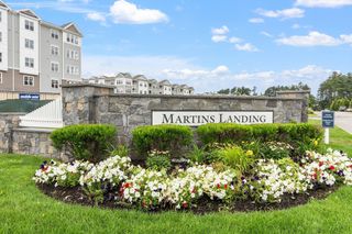 240 Martins Landing 405, North Reading, MA 01864