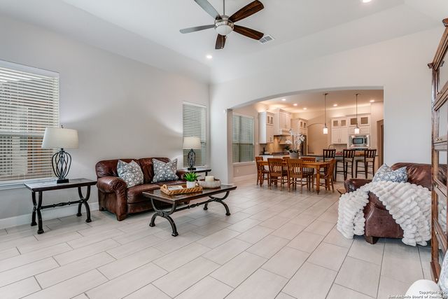 3038 Glen Hollow, San Antonio, TX 78247