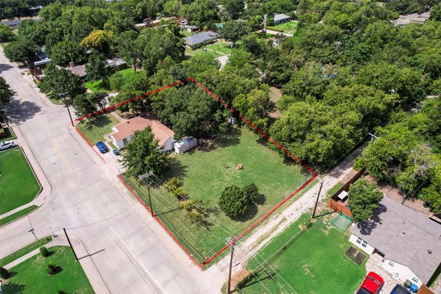 1715 Francis Street, Carrollton, TX 75006