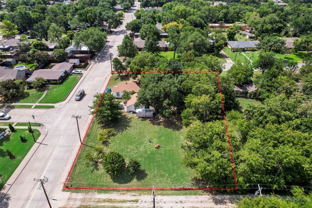 1715 Francis Street, Carrollton, TX 75006