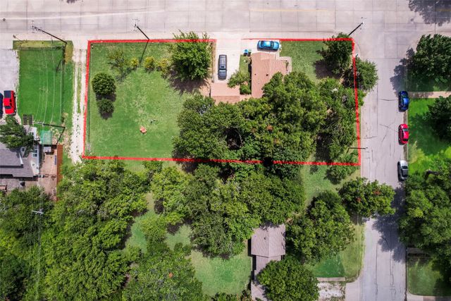 1715 Francis Street, Carrollton, TX 75006