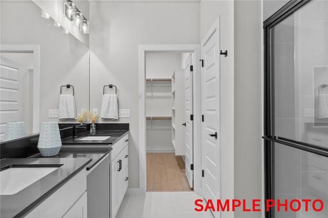 5904 SW Chiefs Avenue, Bentonville, AR 72713