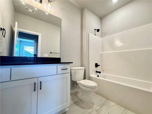 5904 SW Chiefs Avenue, Bentonville, AR 72713