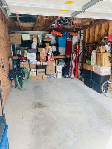 8185 Autumn Woods Trail, Ypsilanti, MI 48198