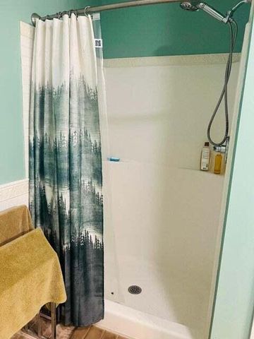 8185 Autumn Woods Trail, Ypsilanti, MI 48198