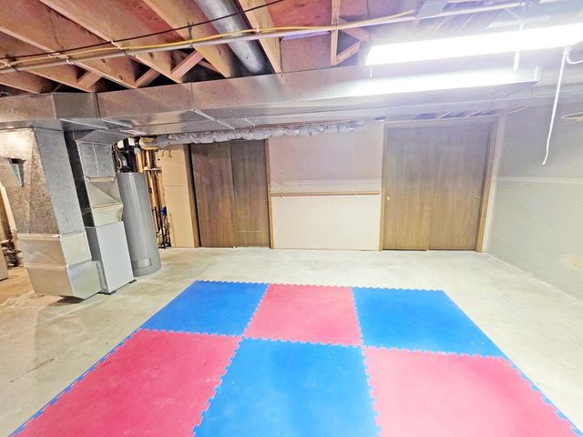 4211 Wilshire Lane, Janesville, WI 53546