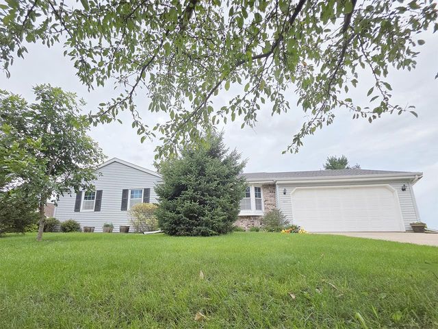 4211 Wilshire Lane, Janesville, WI 53546