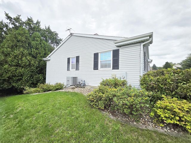 4211 Wilshire Lane, Janesville, WI 53546