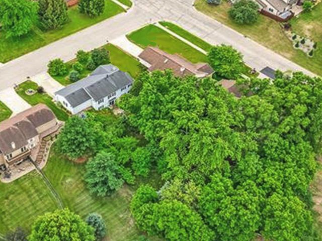 4211 Wilshire Lane, Janesville, WI 53546