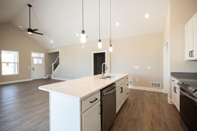 1505 Kingsgate Road 1505 Kingsgate Road, Springfield, OH 45502