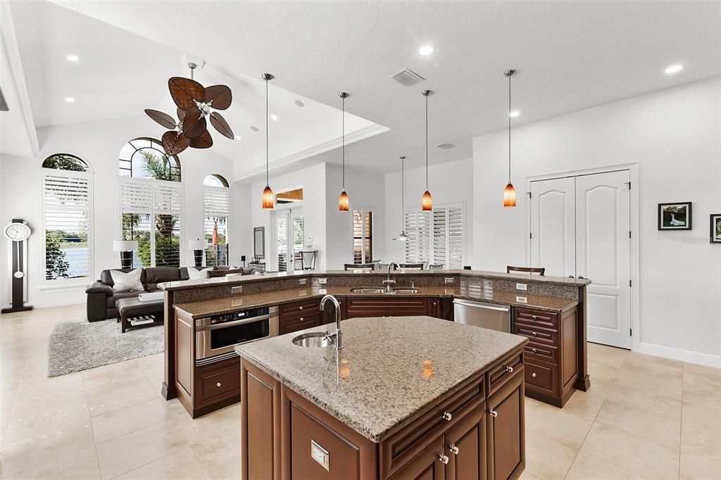Image 22 of property listing at 12812 JACOB GRACE COURT, Windermere, FL 34786