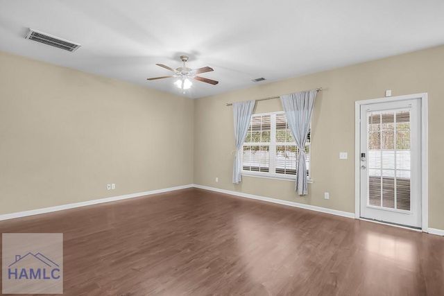 1324 Hill View Circle, Hinesville, GA 31313