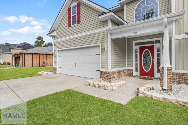 1324 Hill View Circle, Hinesville, GA 31313