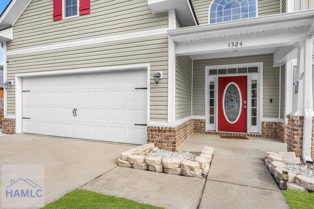 1324 Hill View Circle, Hinesville, GA 31313