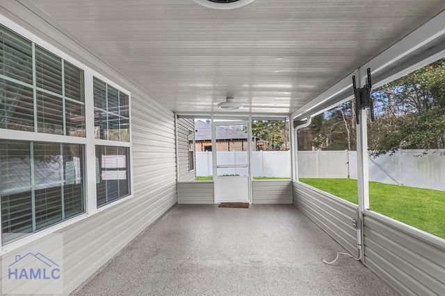 1324 Hill View Circle, Hinesville, GA 31313